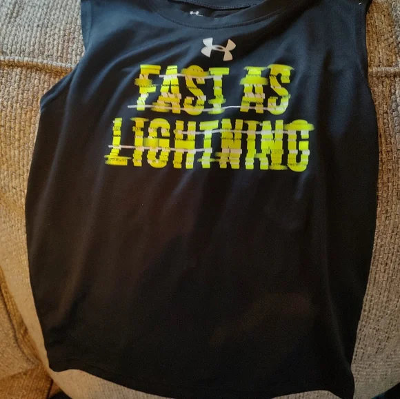 7 performance tshirts for boys bundle (13) - Picture 4 of 8